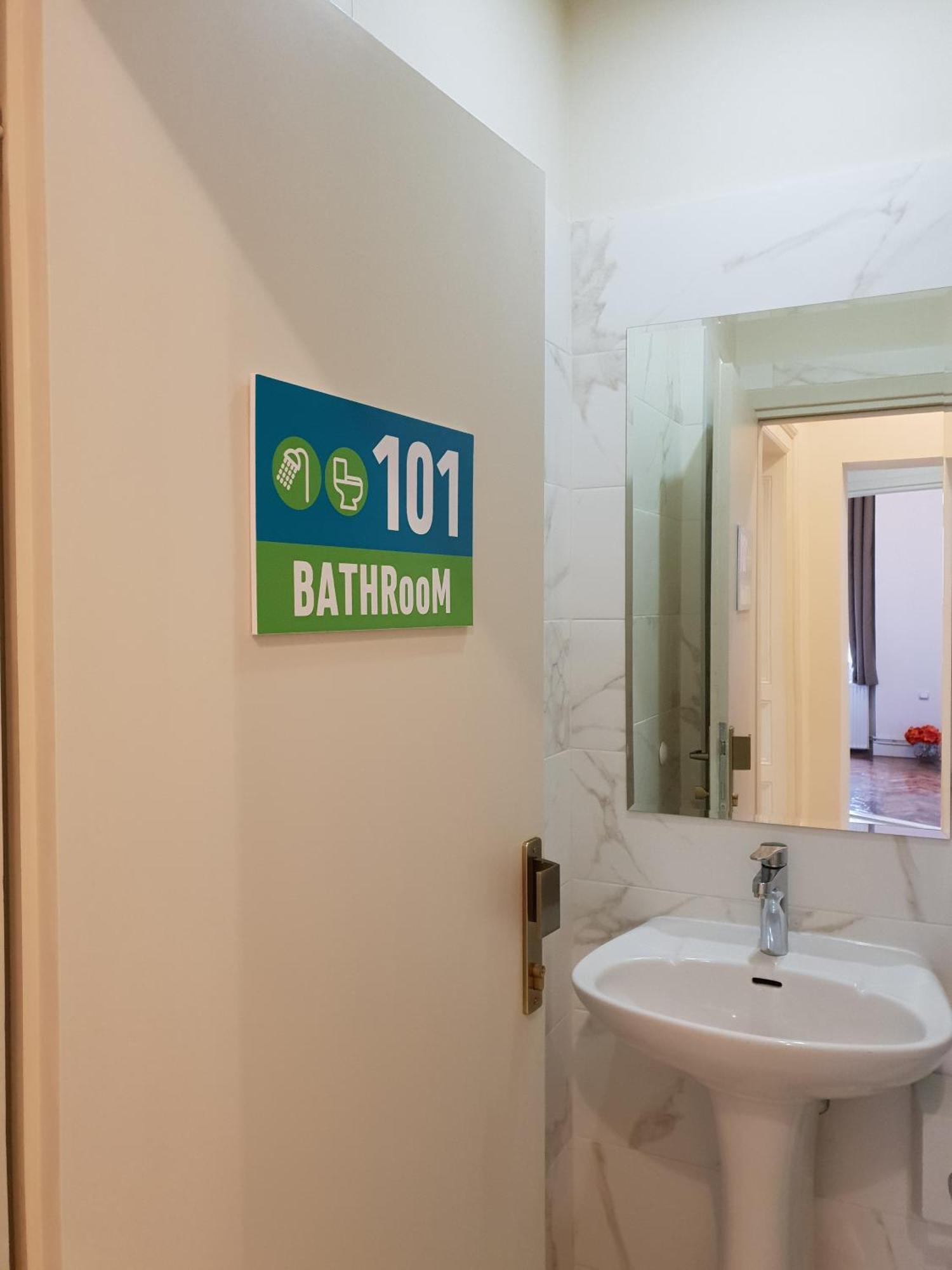 Booking Bnb Belgrade Room photo
